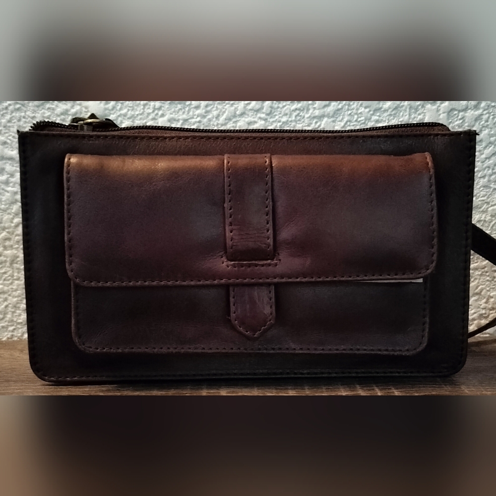 Sophisticated Dark Brown Leather Crossbody Bag